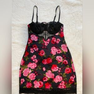 Victoria’s Secret Floral Slip Nightgown Black Lace NWT Size M